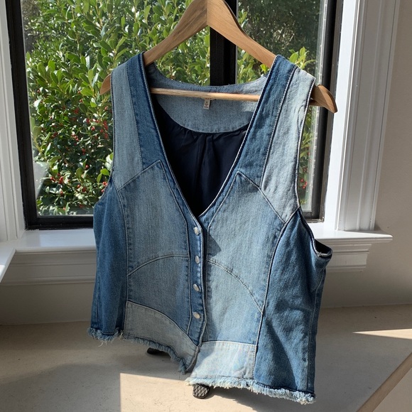 Reba Blue Denim Sleeveless Rodeo Vest - Picture 3 of 5